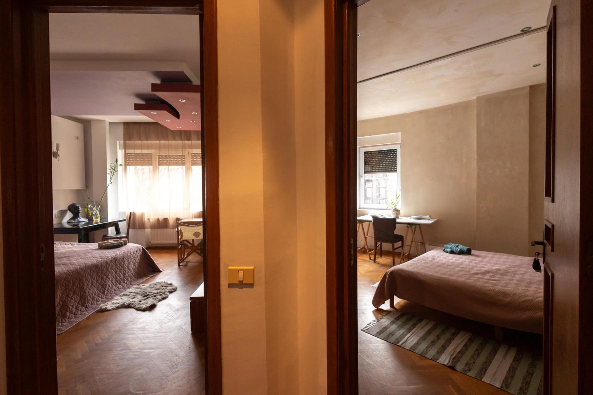 Shared Retro Vintage Luxury Apartment Bukarest Exterior foto